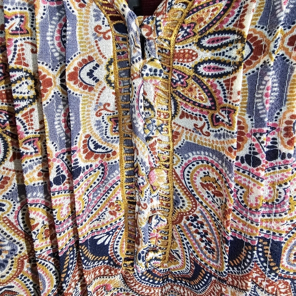 Zac & Rachel Boho Paisley Flowy Blouse - Picture 3 of 15
